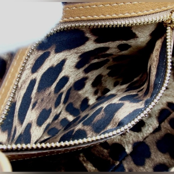 Dolce & Gabbana Padlock Leather Shoulder Bag π - Picture 12 of 16